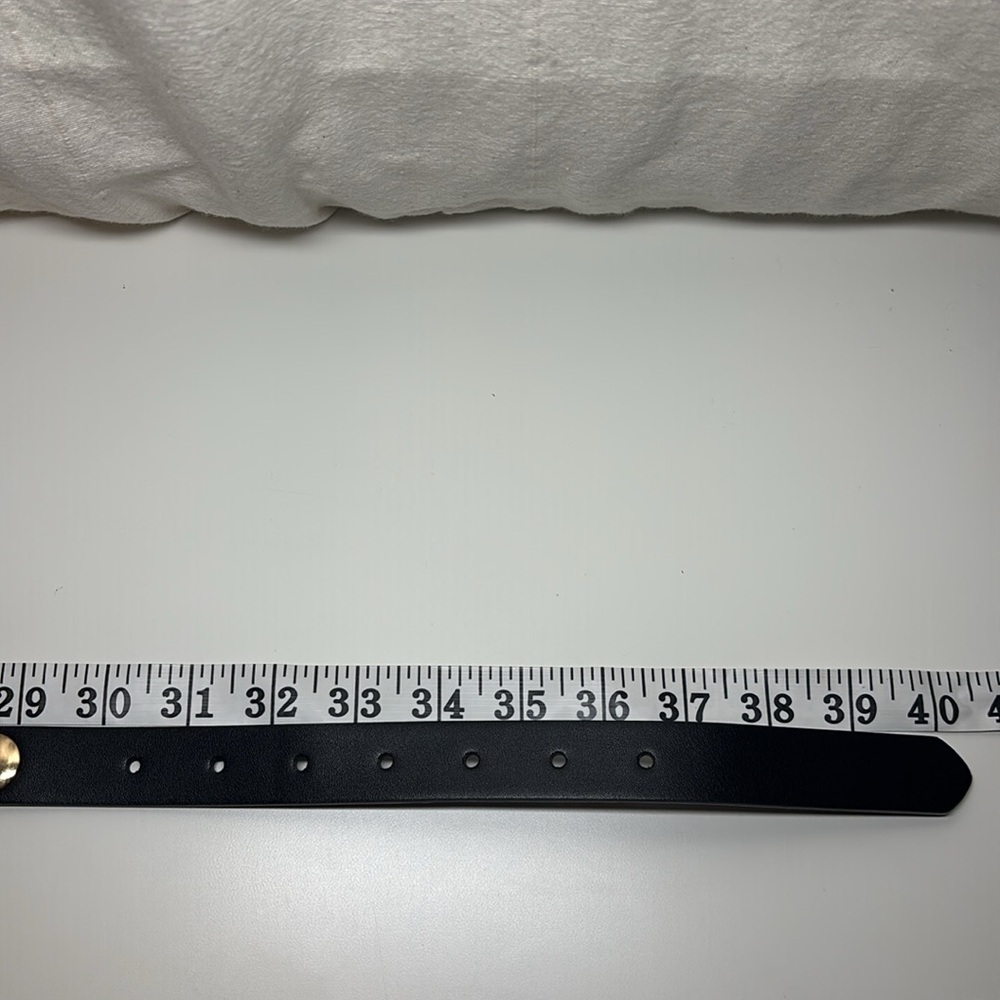 Dillards Women’s Belt | Sz M - Picture 8 of 8